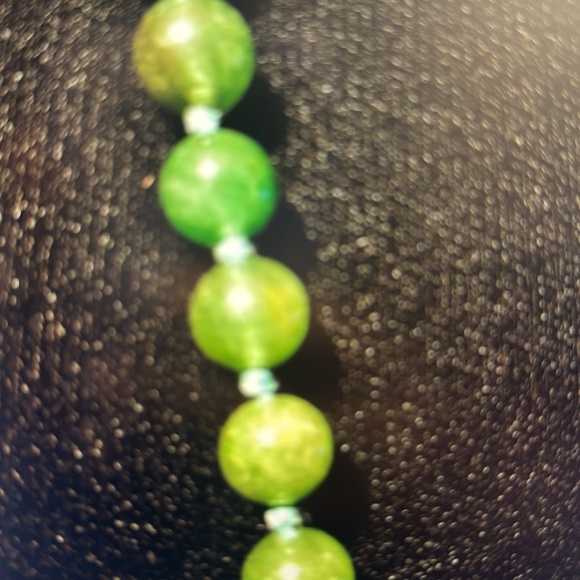 Beautiful Genuine Antique Green and Pink Jade Necklace - Picture 4 of 5